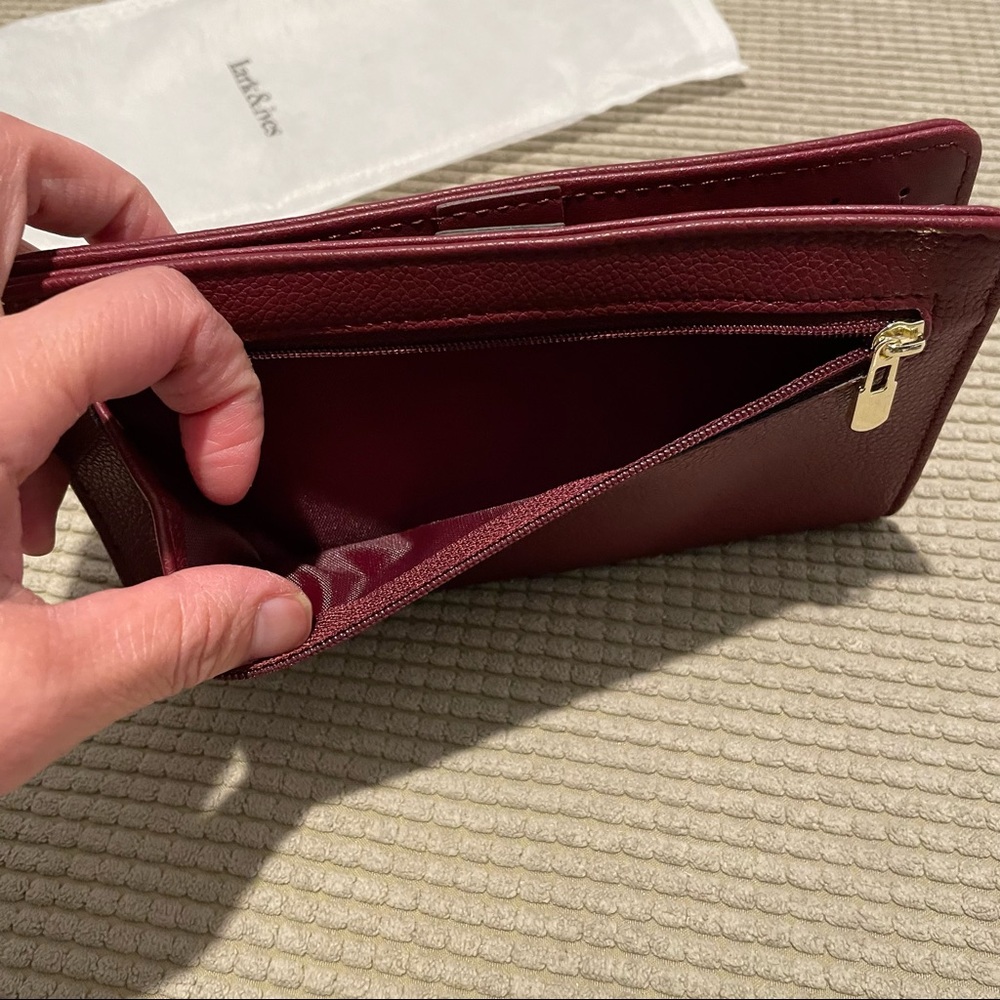 Lark and Ives Vegan wallet - Picture 7 of 8